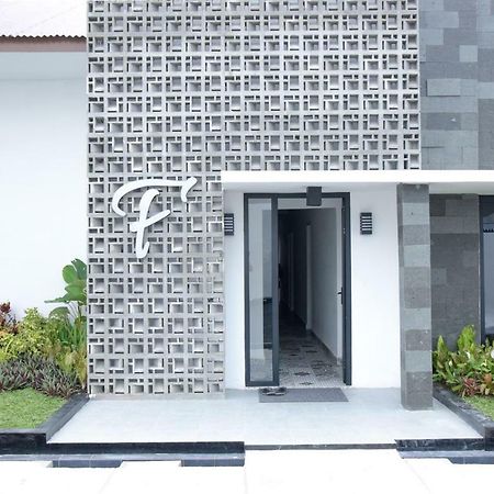 Reddoorz Plus Near Unimed Medan Ngoại thất bức ảnh