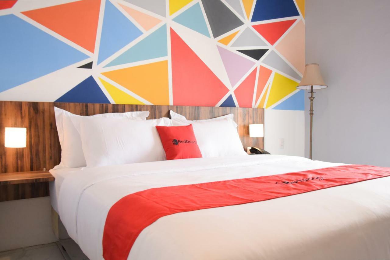 Reddoorz Plus Near Unimed Medan Ngoại thất bức ảnh